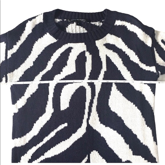 W118 by Walter Baker Zebra printed sweater small - Picture 9 of 12